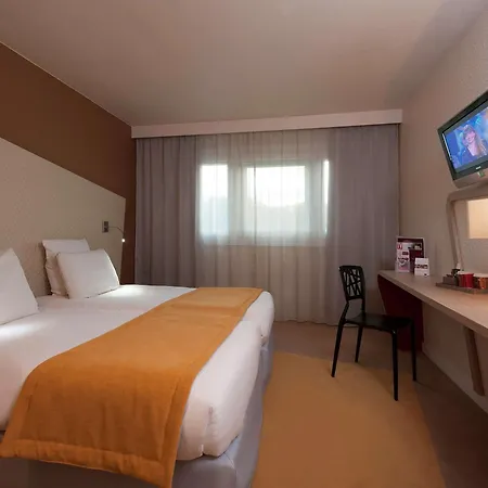 Mercure Paris Le Bourget Aeroport Hotel 4*