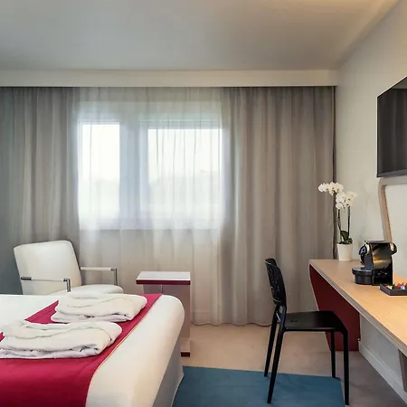 Mercure Paris Le Bourget Aeroport 4*