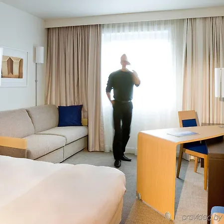Mercure Paris Le Bourget Aeroport Hotel 4*