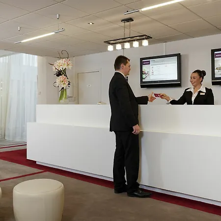 Hotel Mercure Paris Le Bourget Aeroport 4*