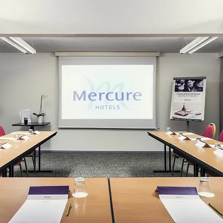 Mercure Paris Le Bourget Aeroport 4*