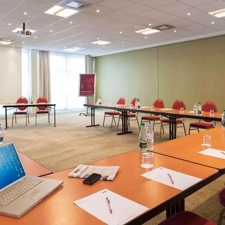 Hotel Mercure Paris Le Bourget Aeroport Le Blanc-Mesnil