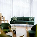 Mercure Paris Le Bourget Aeroport Hotell 4*