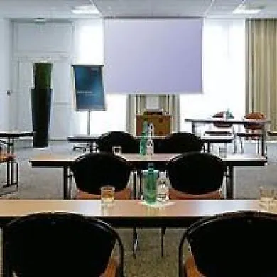 Mercure Paris Le Bourget Aeroport Отель Ле-Блан-Мениль