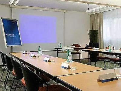 Mercure Paris Le Bourget Aeroport 4* Ле-Блан-Мениль