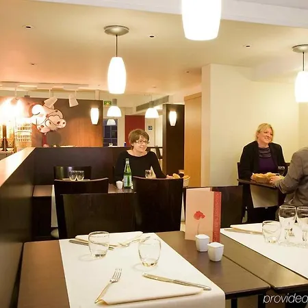 Отель Mercure Paris Le Bourget Aeroport