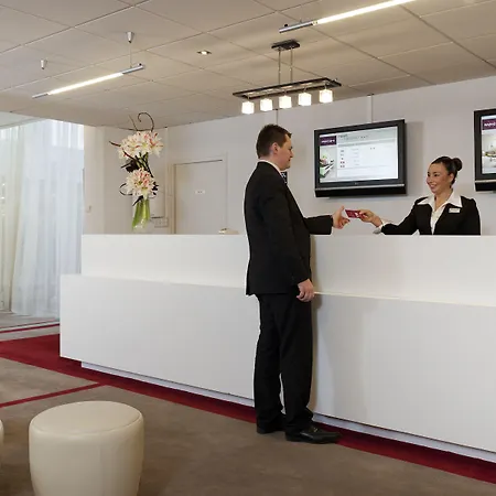 Mercure Paris Le Bourget Aeroport فندق لو بلو ميسنيل