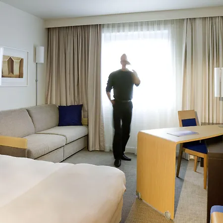 Mercure Paris Le Bourget Aeroport 4* לה בלאן מניל