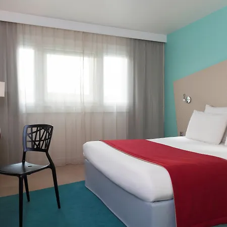 فندق Mercure Paris Le Bourget Aeroport لو بلو ميسنيل