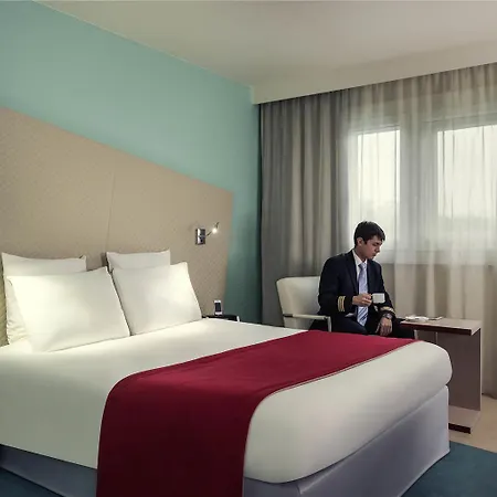 Mercure Paris Le Bourget Aeroport Hotel