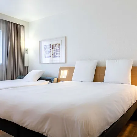 מלון Mercure Paris Le Bourget Aeroport