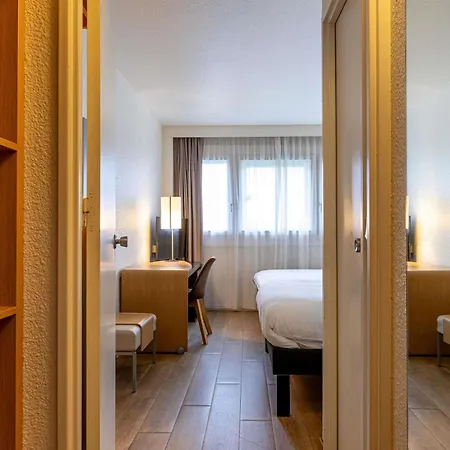 Mercure Paris Le Bourget Aeroport Szálloda