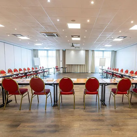 Mercure Paris Le Bourget Aeroport Hotel 4*