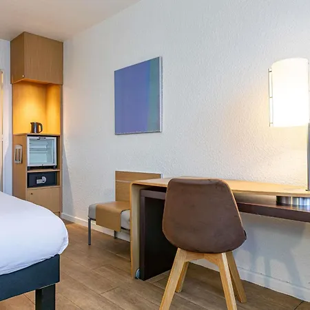 Mercure Paris Le Bourget Aeroport 4*