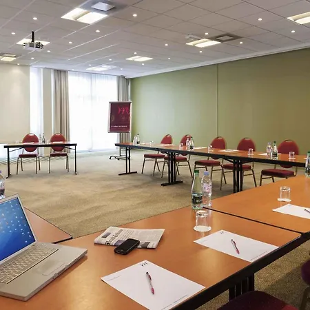 Mercure Paris Le Bourget Aeroport Hotel