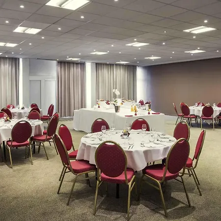 Hotel Mercure Paris Le Bourget Aeroport 4*