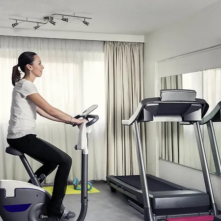 Hotell Mercure Paris Le Bourget Aeroport
