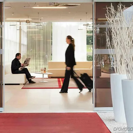 Hotell Mercure Paris Le Bourget Aeroport