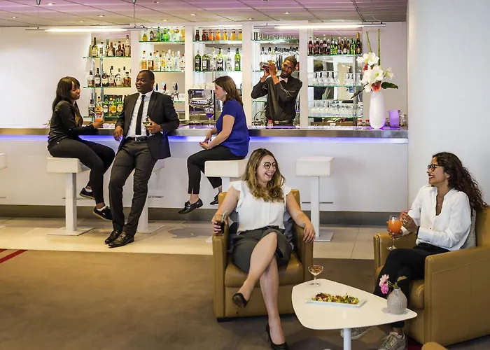 Mercure Paris Le Bourget Aeroport 4*