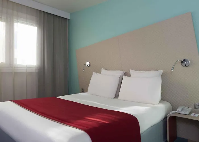 Hotel Mercure Paris Le Bourget Aeroport 4*